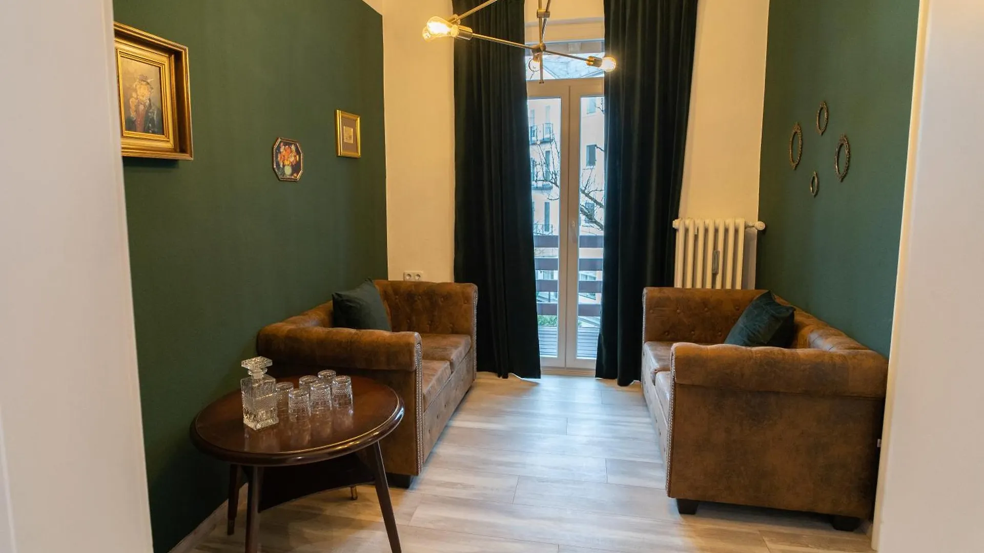 Morehome Apartments, Center,Parking 180Qm location